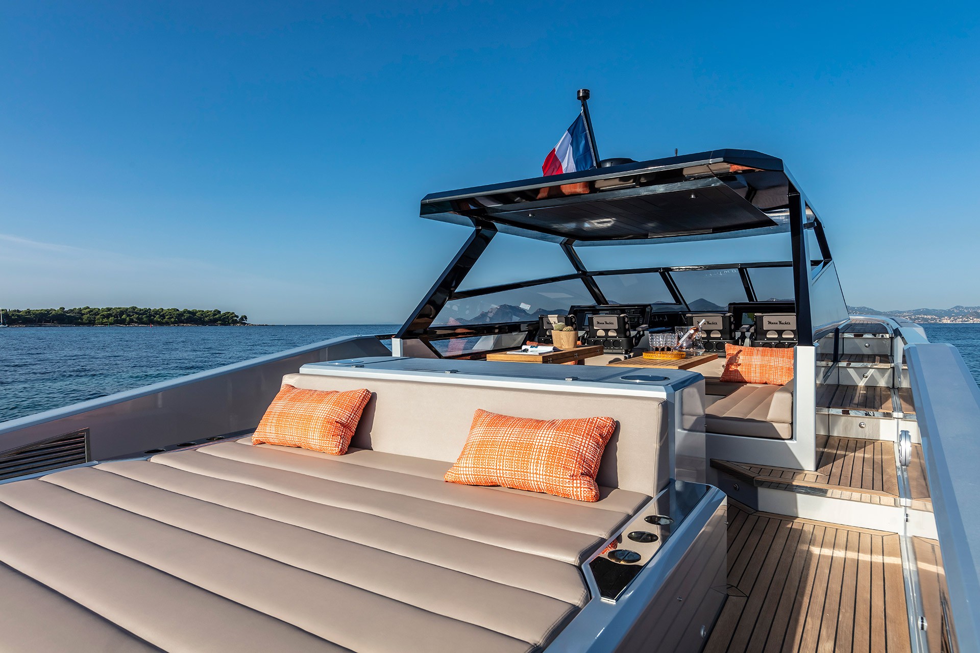 MAZU YACHTS 52 2026