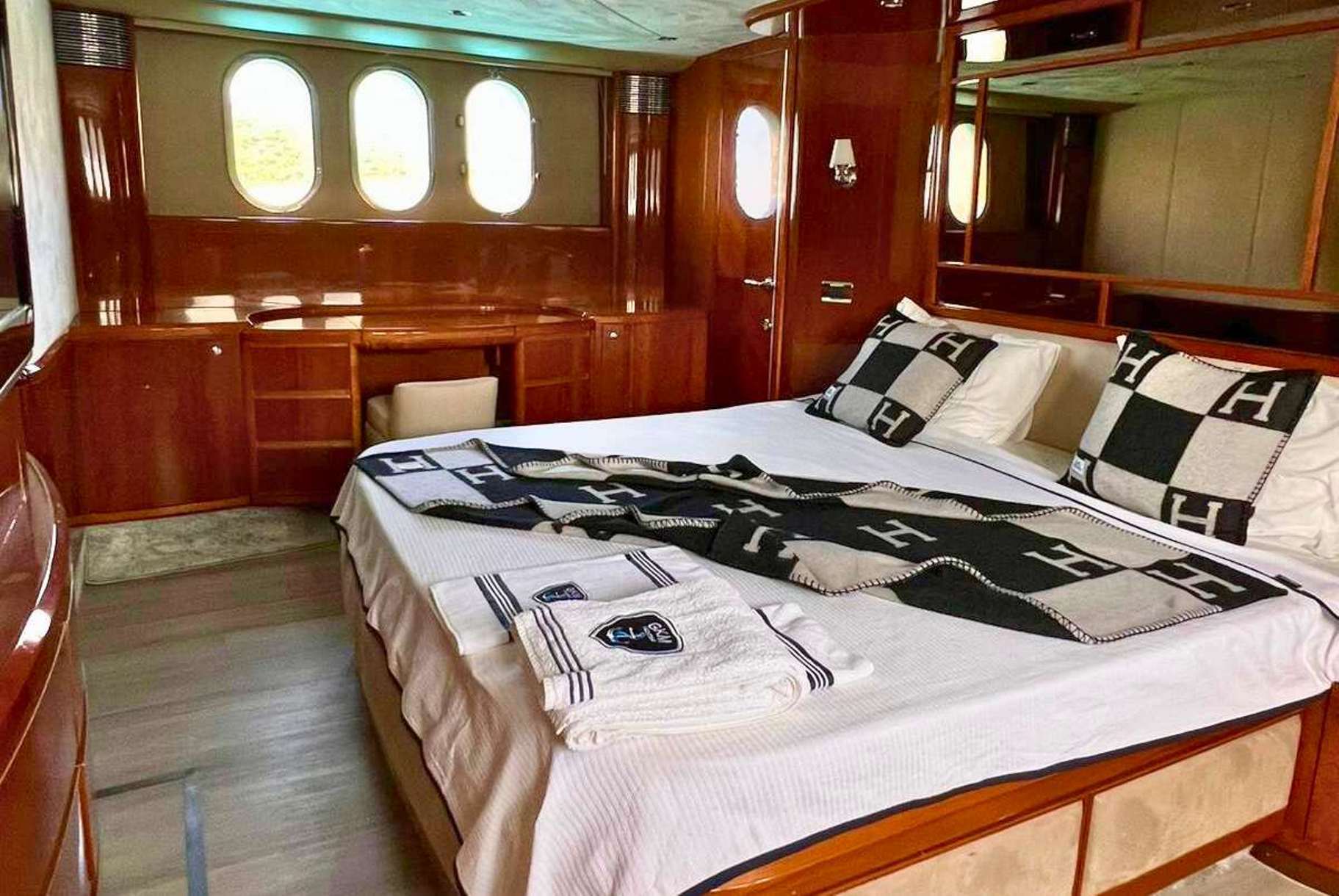 PRINCESS 23M 2007 FREYA